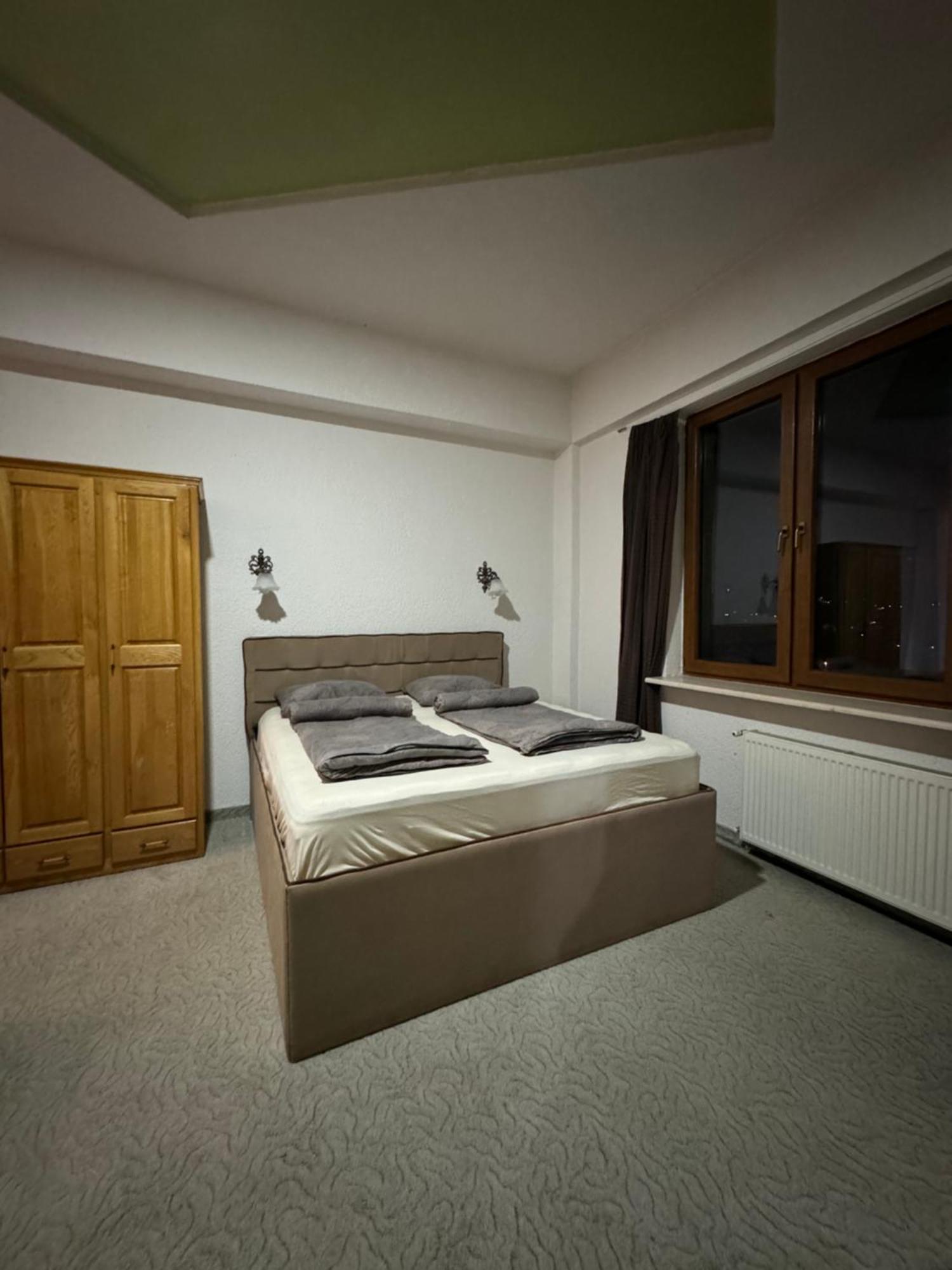 Hostel Hillside *