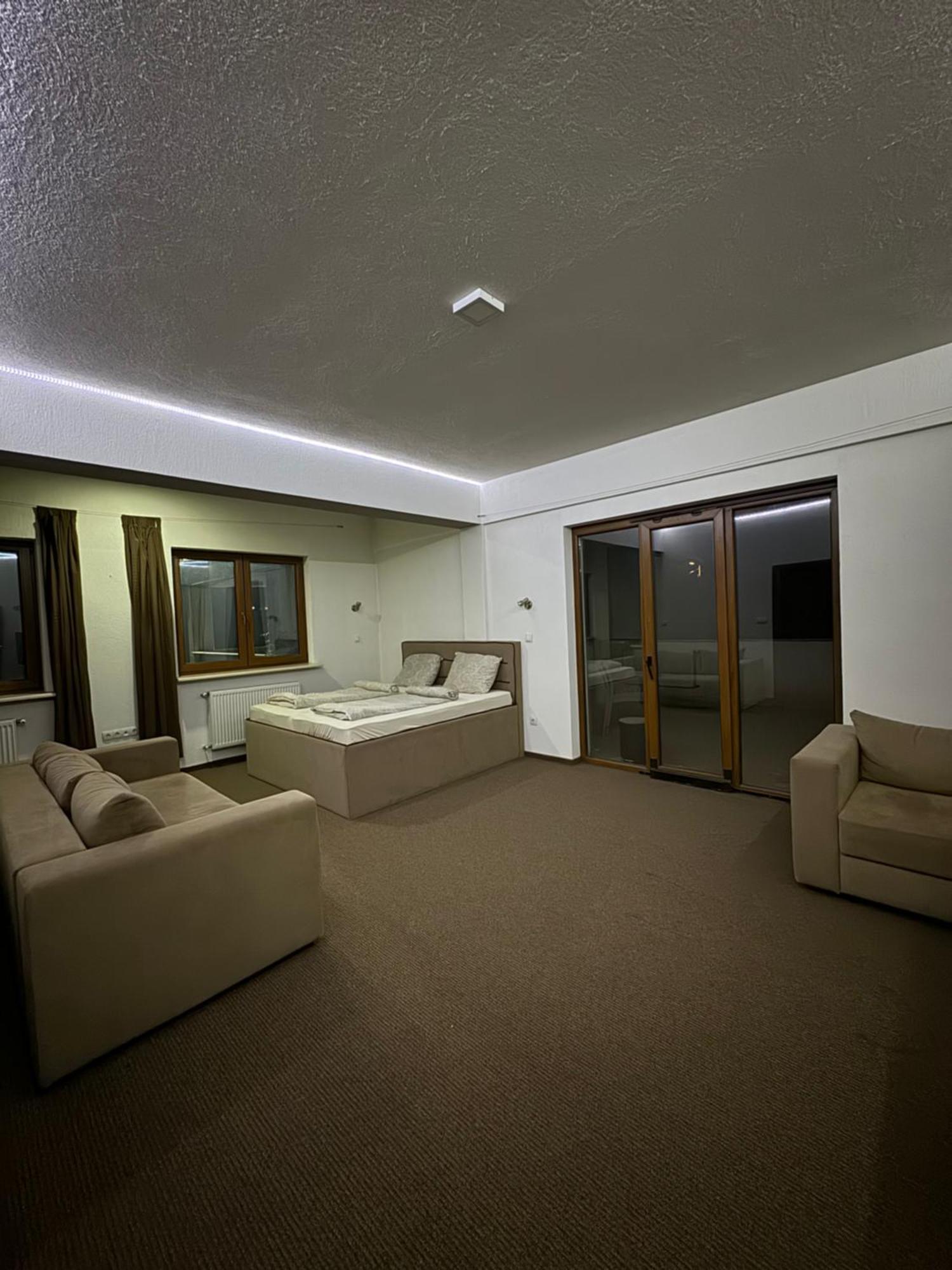 Hostel Hillside *